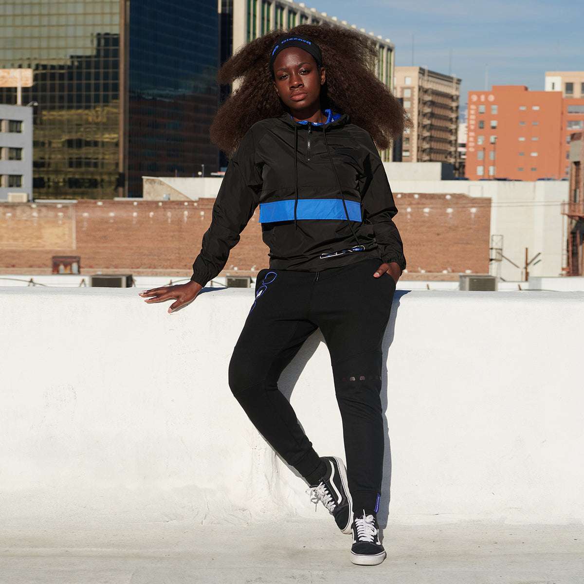 【DISCERNMENT】Curved high neck detachable windbreaker 20240627NEIWAI73716_grande.jpg